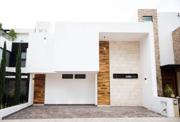 Casa en condominio en  Paseo Del Parque, Morelia, Michoacán, México