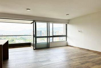 Apartamento en Las Lomas, Medellín