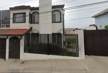 Casa en  Avenida Sebastián Vizcaíno 527, Fraccionamiento Moderna Oeste, Ensenada, Baja California, 22860, Mex