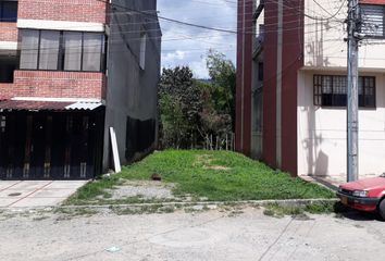 Lote de Terreno en  Salón Comunal Barrio La Pola, Carrera 4, Ibagué, Tolima, Colombia