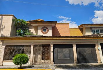 Casa en fraccionamiento en  Calle Dalia 11, Jardines De Zavaleta, Puebla, 72150, Mex