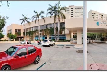 Local comercial en  Monarca Ixtapa, Boulevard Paseo Ixtapa, Zona Hotelera, Ixtapa Zihuatanejo, Guerrero, México