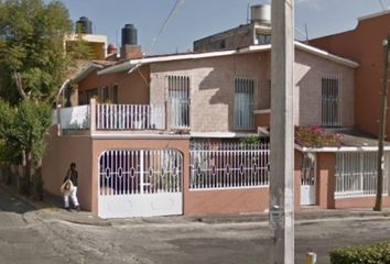 Casa en  Calle Melón, Hacienda De La Huerta, Morelia, Michoacán, México