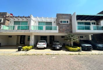 Casa en  Avenida Cholula, Santiago Momoxpan, San Pedro Cholula, Puebla, 72775, Mex