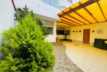 Casa en  Avenida Alameda Costa Verde, Chorrillos, Lima, 15067, Per