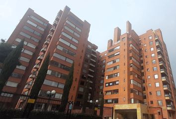 Apartamento en  Conjunto Residencial Bosques Del Country, Bogotá, Colombia