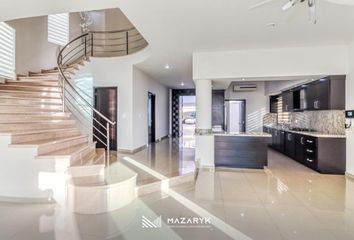 Casa en  Club Real, Marina Mazatlán, Mazatlán, Sinaloa, México