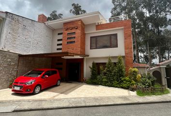 Casa en  Yanuncay, Cuenca