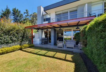 Casa en  Cumbayá, Quito