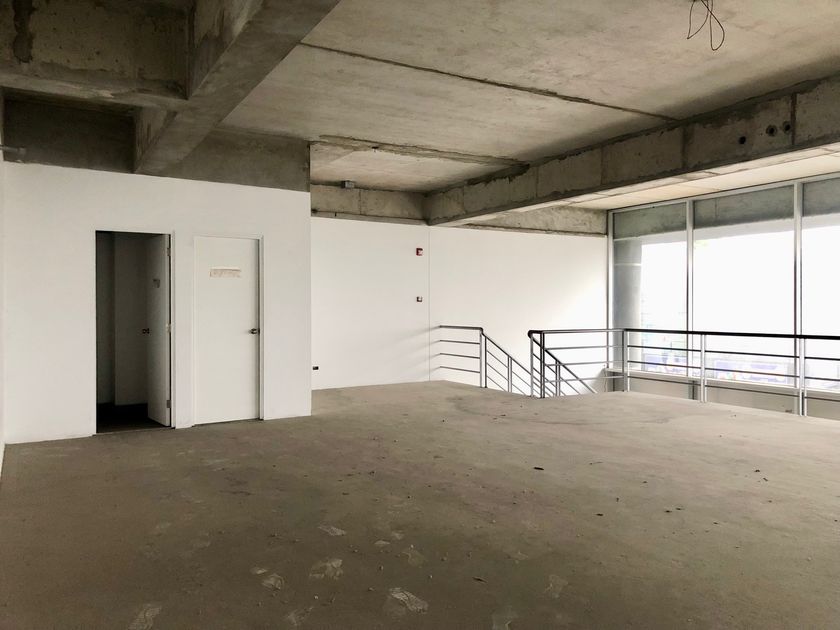 venta Local comercial en Santiago de Surco, Lima