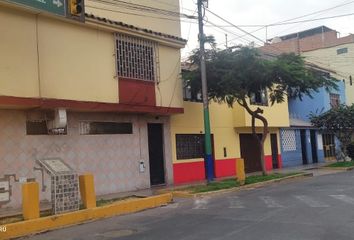 Casa en  Calle Melgar 286, Cuadra 2, Ur. Reynoso, Carmen De La Legua Reynoso, Callao, 07006, Per