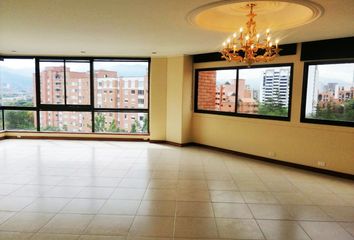 Apartamento en Poblado, Medellín