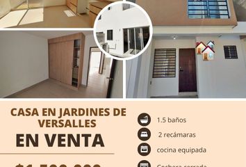 Casa en fraccionamiento en  Jardines De Versalles Residencial, Boulevard Cañaveral, León, Guanajuato, México