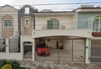 Casa en  C. Quebrada 288, Bosques De La Victoria, 44540 Guadalajara, Jalisco, México