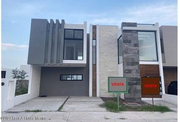 Casa en fraccionamiento en  Valle De Juriquilla, Santa Fé, Querétaro, México