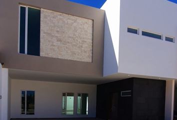 Casa en  Los Nogales, Los Álamos, Victoria De Durango, Durango, México