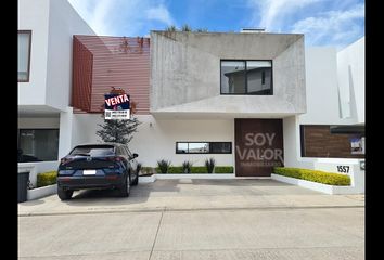 Casa en fraccionamiento en  Paseo Del Parque Ciudad Tres Marías, Morelia, Michoacán, México