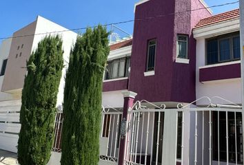 Casa en fraccionamiento en  La Troje 2456, Camino Real, Puebla De Zaragoza, Puebla, México