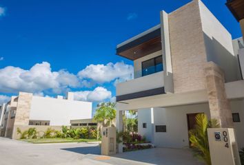 Casa en fraccionamiento en  Playa Del Carmen, Quintana Roo