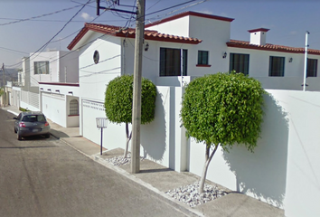 Casa en  Loma De Sangremal 75, Milenio Iii, 76060 Santiago De Querétaro, Qro., México