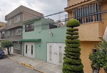 Casa en  Villa De Obregon, Metropolitana 3ra Sección, 57750 Nezahualcóyotl, Estado De México, México
