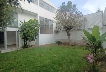 Casa en  Circuito Novelistas, Ciudad Satélite, Naucalpan De Juárez, Estado De México, México