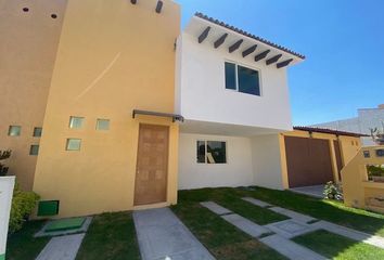 Casa en condominio en  El Pueblito Centro, Corregidora, Querétaro