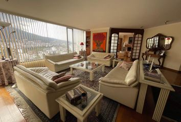 Departamento en  Alberto Mena 32-171, Quito 170517, Ecuador