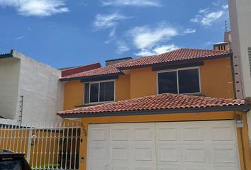Casa en fraccionamiento en  Calzada Zavaleta 4906-4906, Arcos Del Sur, Puebla, 72176, Mex