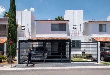 Casa en  Cerrada Punta Del Este, Manzanares, Juriquilla, Querétaro, México