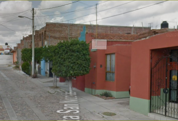 Casa en  Calle Veta San Nicolás, Fraccionamiento Martires 22 De Abril, Yerbabuena, Guanajuato, México