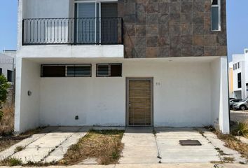 Casa en  Jardines De La Primavera, Zapopan, Jalisco