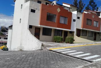 Casa en  Conjunto San Emilio, Quito, Ecuador