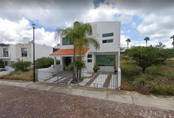 Casa en  Lago Yuriria 303, Cumbres Del Lago, Juriquilla, Querétaro, México