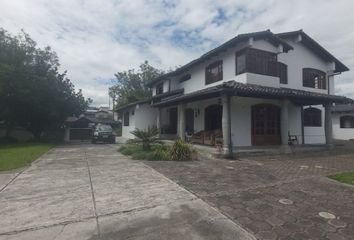 Casa en  Oasis De Plata, Azogues, Sangolquí, Ecuador