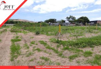 Terreno Comercial en  Costa Azul, Manta, Ecuador