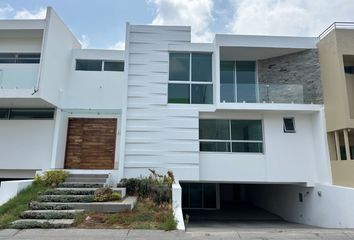 Casa en  Calle Verona, Villa Verona, Zapopan, Jalisco, 45115, Mex