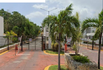 Casa en  Residencial Los Olivos, Cda. Mango, 77714 Playa Del Carmen, Quintana Roo, México