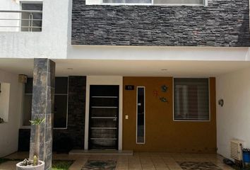 Casa en condominio en  Belissimo Habitat Residencial, Prolongación Carretera A Colotlan, La Cuchilla, Jalisco, México