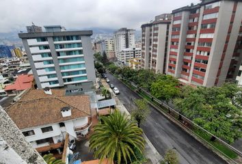 Departamento en  Avenida Gaspar De Villarroel & Manuel Guzmán, Quito, Ecuador