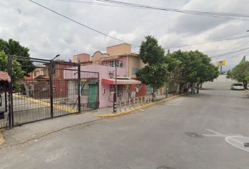 Casa en fraccionamiento en  Calle Molinos Del Rey 32-35, Fracc Unidad San Buenaventura, Ixtapaluca, México, 56530, Mex
