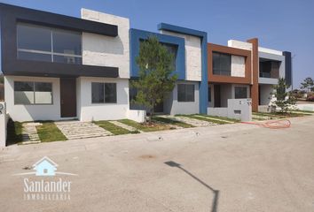 Casa en fraccionamiento en  Jesús Del Monte, Michoacán, México