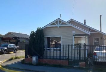 Casa en  Calle Capitán Ávalos, Puerto Montt, Llanquihue, Chile