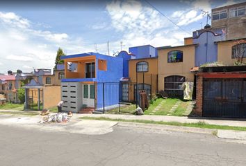 Casa en condominio en  Paseo De Las Fincas, Unidad San Buenaventura, San Buenaventura, Estado De México, México