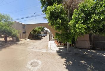 Casa en condominio en  La Calandria, Pórticos Del Valle, Mexicali, Baja California, México