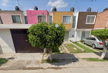 Casa en fraccionamiento en  Real De Querétaro, Valle Real, León, Guanajuato, México