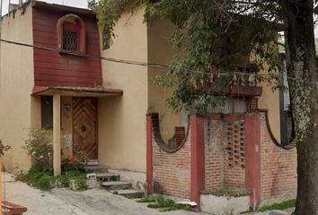 Casa en fraccionamiento en  Tórtolas 66, Mz 019, Las Alamedas, Ciudad López Mateos, Estado De México, México