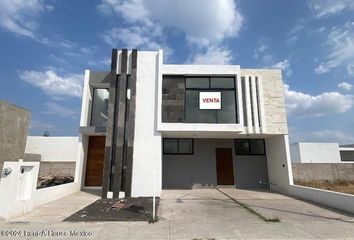 Casa en  Valle De Juriquilla Ii, Juriquilla, Querétaro, México