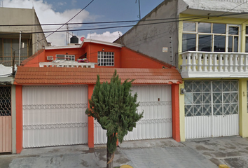 Casa en  Tepic 13, Jardines De Morelos 5ta, Ecatepec De Morelos, Estado De México, México