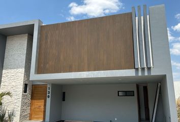 Casa en condominio en  Tres Marías, Avenida Tres Marias, Morelia, Michoacán, México